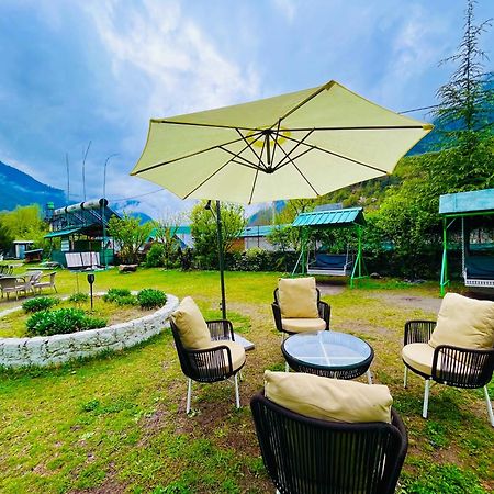Himalayan Fort Resort, Manali - ! Riverside Property !! Big Lawn With Bonfire !! Best Selling !! Scenic River & Mountais View !! Big Parking !! Luxury Balcony Rooms !! Playing Zone !! Property Of The Year ! M 98160-43600 Exteriér fotografie